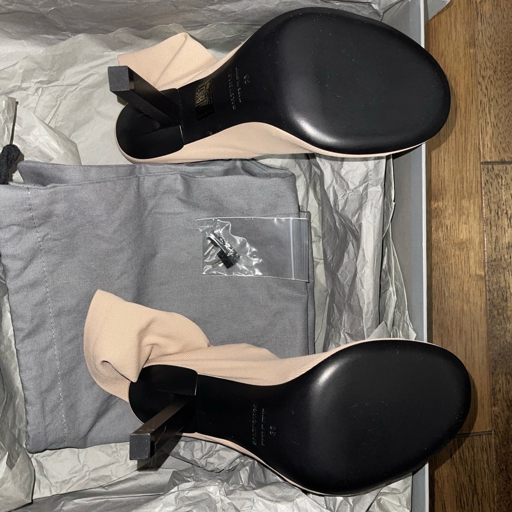 Balenciaga
Tight 110mm Bootie - Picture 7 of 7